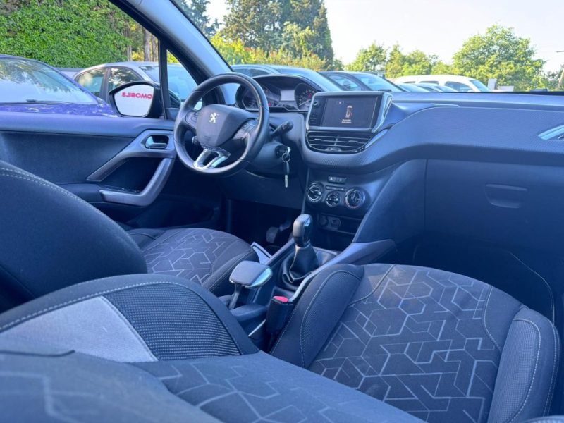 PEUGEOT 2008 1.6 BLUEHDI 100cv / Entretien a Jour