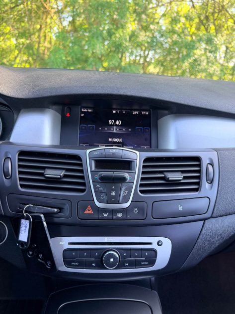 RENAULT LAGUNA III 1.5 DCI 110 ECO2 LIMITED 2014