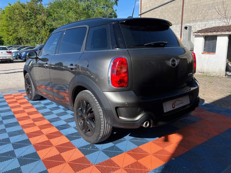MINI COUNTRYMAN COOPER SD 143CH BVA 2013