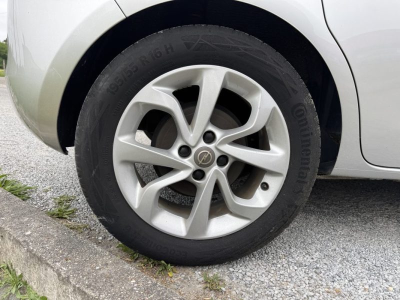 OPEL CORSA 1.4 90CH 120 