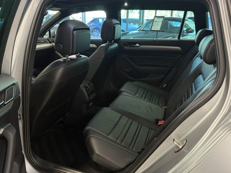 VOLKSWAGEN PASSAT SW 2.0 TDI EVO 150 ch R-Line DSG7 TOIT OUVRANT / CARPLAY / CUIR
