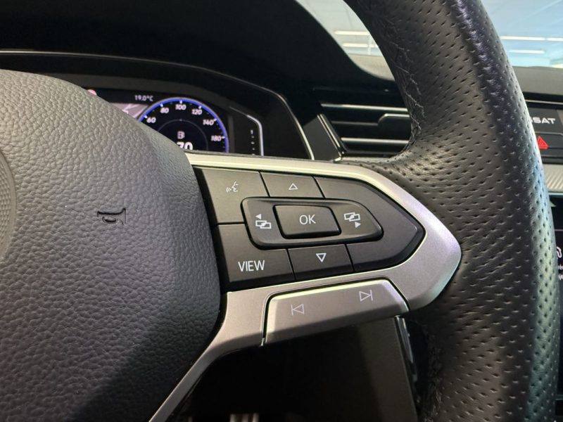 VOLKSWAGEN PASSAT SW 2.0 TDI EVO 150 ch R-Line DSG7 TOIT OUVRANT / CARPLAY / CUIR