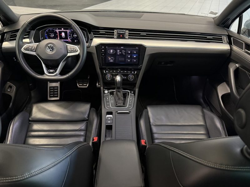 VOLKSWAGEN PASSAT SW 2.0 TDI EVO 150 ch R-Line DSG7 TOIT OUVRANT / CARPLAY / CUIR