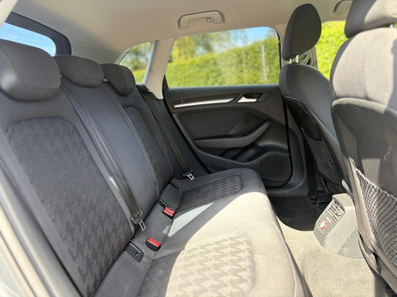 ✅ Magnifique AUDI A3 Sportback 1.2 TFSI Attraction / Première Main / Carnet d’entretien Complet