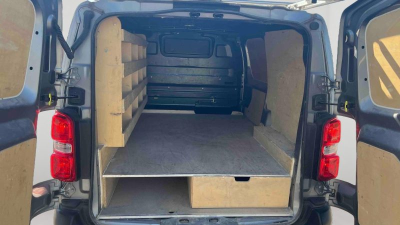 PEUGEOT EXPERT M 1.5 L BLUE HDI 120ch TVA RECUPERABLE