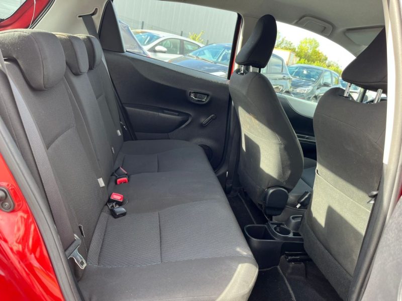 TOYOTA YARIS III 1.5 HYBRID 100h BUSINESS