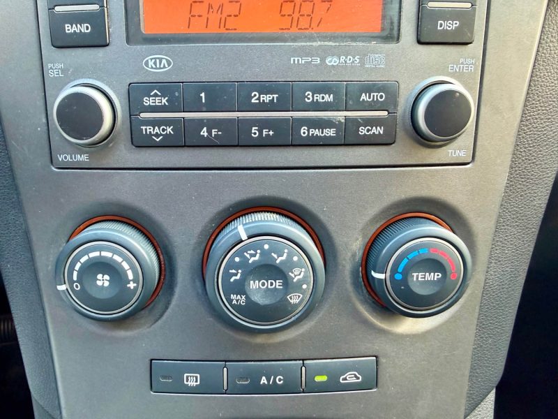 KIA CARENS 7 PLACES 2.0 140CH BOITE AUTOMATIQUE