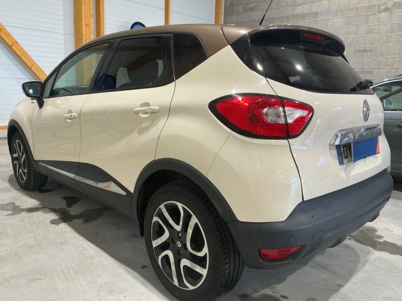 SUPERBE RENAULT CAPTUR CAPTUR 1.2 TCE ENERGY HYPNOTIC 2015