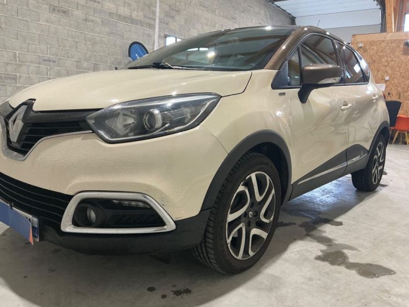 SUPERBE RENAULT CAPTUR CAPTUR 1.2 TCE ENERGY HYPNOTIC 2015