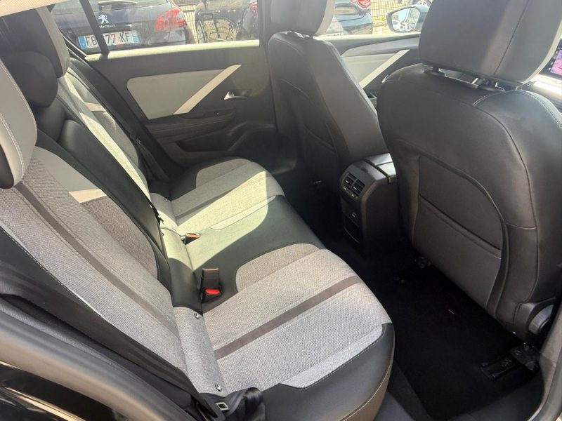 OPEL ASTRA 1.5 D 130cv  ELEGANCE BUSINESS BVA8 - SIEGES CHAUFFANTS/VOLANT CHAUFFANT/CAMERA