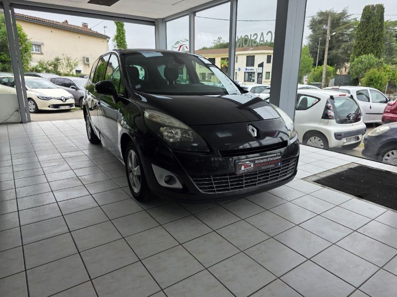 RENAULT SCENICIII GRAND 1.9 DCI 130 EXPRESSION 7P ANNEE 2009 245000KM