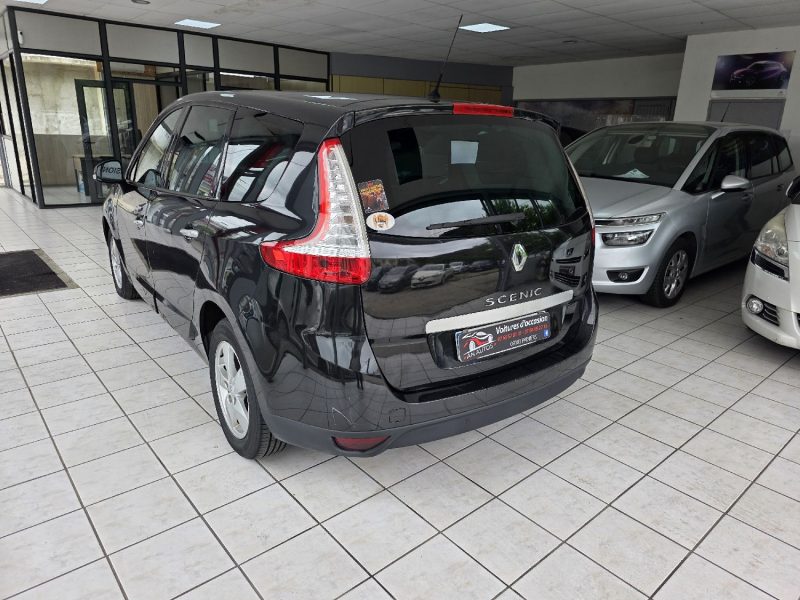 RENAULT SCENICIII GRAND 1.9 DCI 130 EXPRESSION 7P ANNEE 2009 245000KM