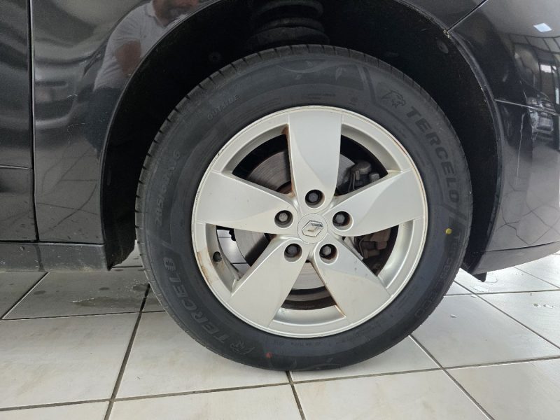 RENAULT SCENICIII GRAND 1.9 DCI 130 EXPRESSION 7P ANNEE 2009 245000KM