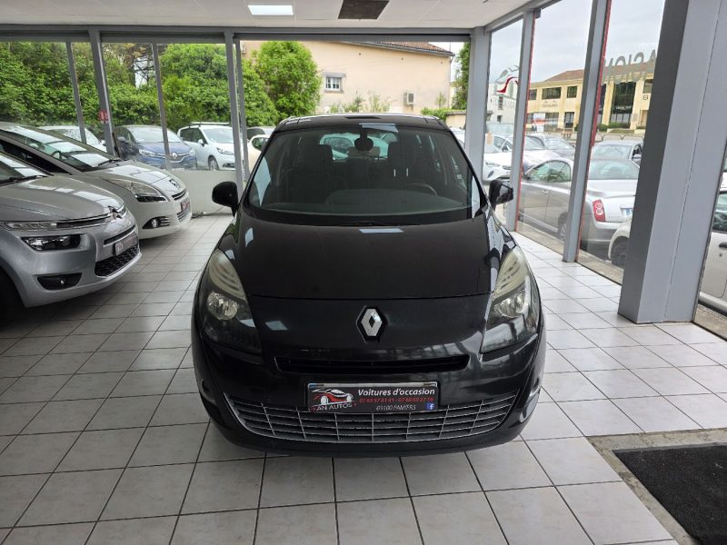 RENAULT SCENICIII GRAND 1.9 DCI 130 EXPRESSION 7P ANNEE 2009 245000KM