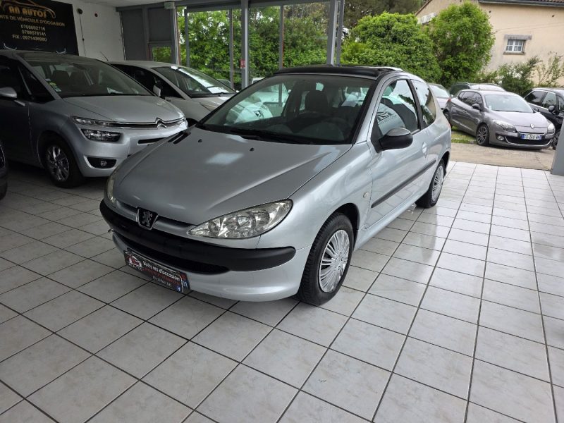 PEUGEOT 206 XR PRESENCE 1.1 60CH ANNEE 2004 179000KM
