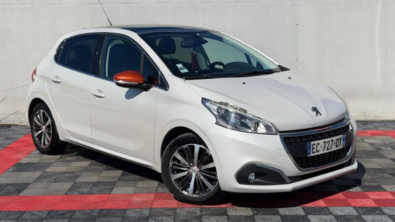 PEUGEOT 208 1.2 E THP  110 CH ROLAND GARROS PARIS   2016