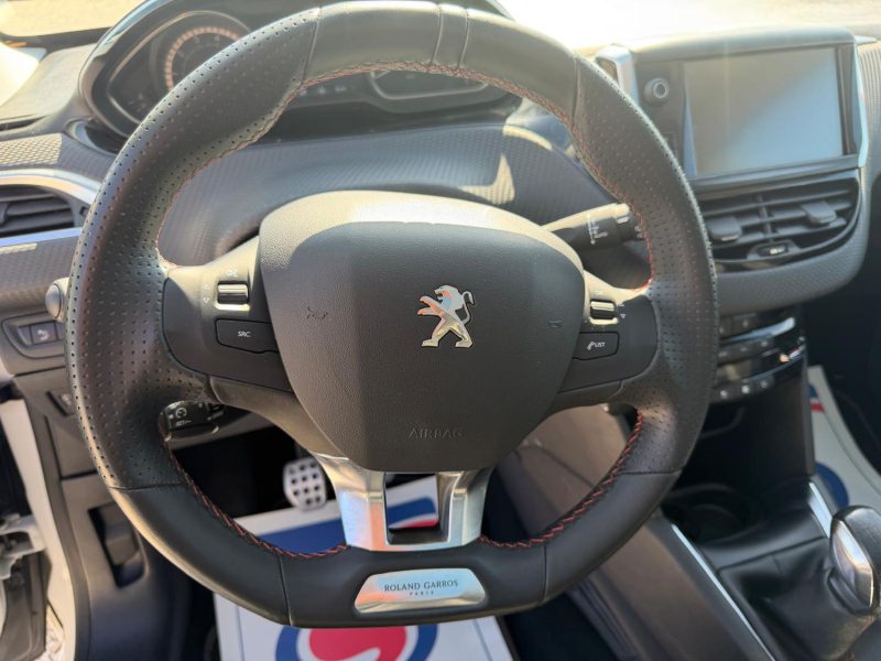 PEUGEOT 208 1.2 E THP  110 CH ROLAND GARROS PARIS   2016