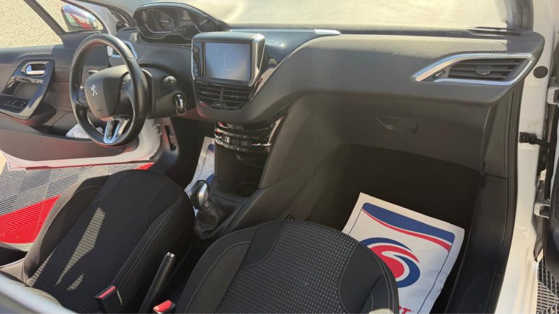 PEUGEOT 208 1.2 E THP  110CH ALLURE S&S 5P 2015
