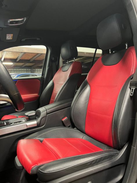 MAGNIFIQUE MERCEDES GLB 200D 2.0 150CH 7 PLACES (TOIT OUVRANT, ATTELAGE, SIÈGES CHAUFFANTS) 