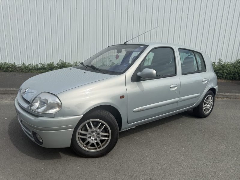 RENAULT CLIO RXE 1.4 16V BVA 2001