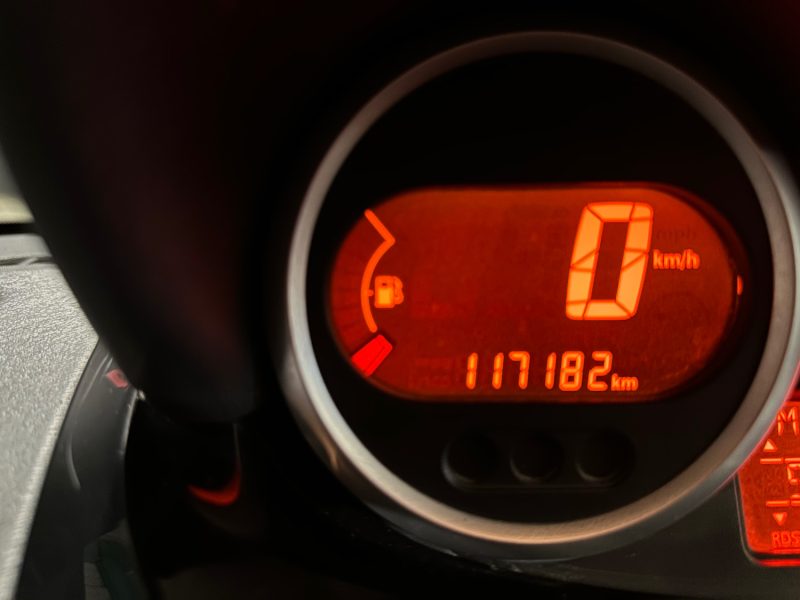 RENAULT TWINGO II 1.2 75 CH LEV DYNAMIQUE 2012