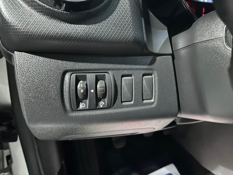 RENAULT CLIO IV 0.9 TCE 90 INTENS 