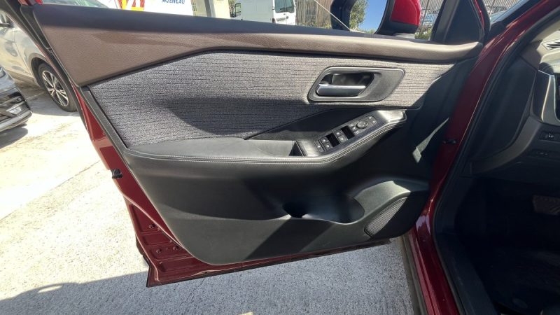 NISSAN X-TRAIL E-POWER E-4ORCE 213CH 4X4 Attelage démontable N-CONNECTA TOIT PANORAMIQUE PACK HIVER