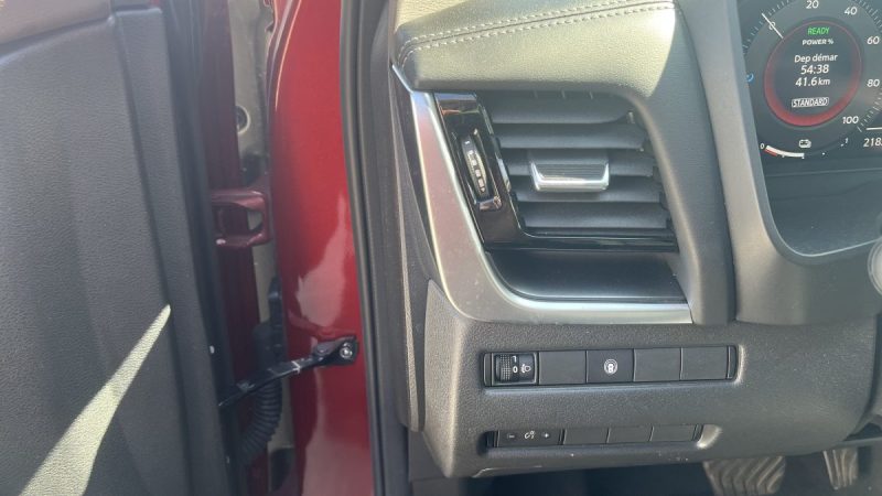 NISSAN X-TRAIL E-POWER E-4ORCE 213CH 4X4 Attelage démontable N-CONNECTA TOIT PANORAMIQUE PACK HIVER