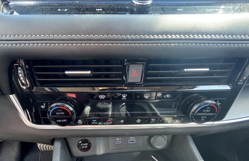 NISSAN X-TRAIL E-POWER E-4ORCE 213CH 4X4 Attelage démontable N-CONNECTA TOIT PANORAMIQUE PACK HIVER