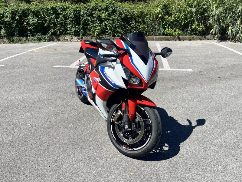 HONDA CBR1000RR  2011