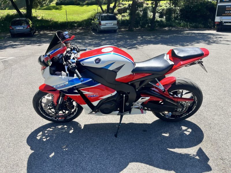 HONDA CBR1000RR  2011