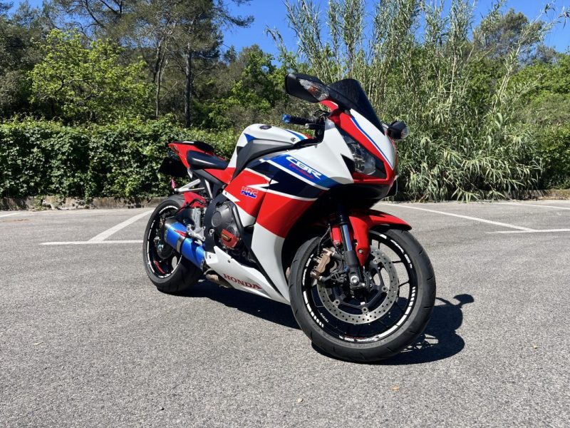 HONDA CBR1000RR  2011