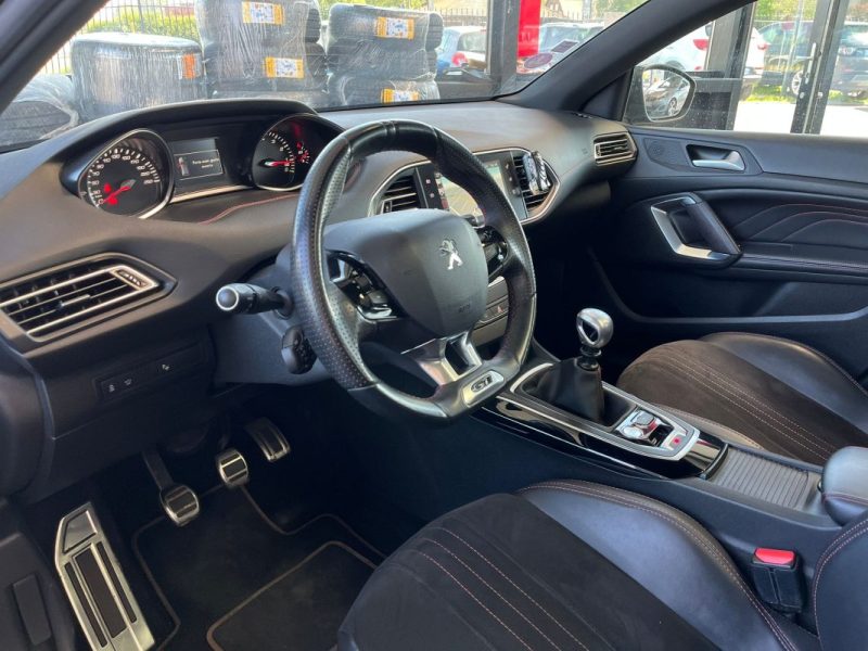 🚗 PEUGEOT 308 II 1.6 THP 205ch ⚙️ GT S&S ☀️ Toit panoramique 📷 Caméra🧭 GPS 🪑 Cuir alcantara