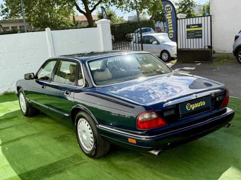 JAGUAR XJ XJ 3.2 PACK V6  211 CV BA / CUIR /CLIM