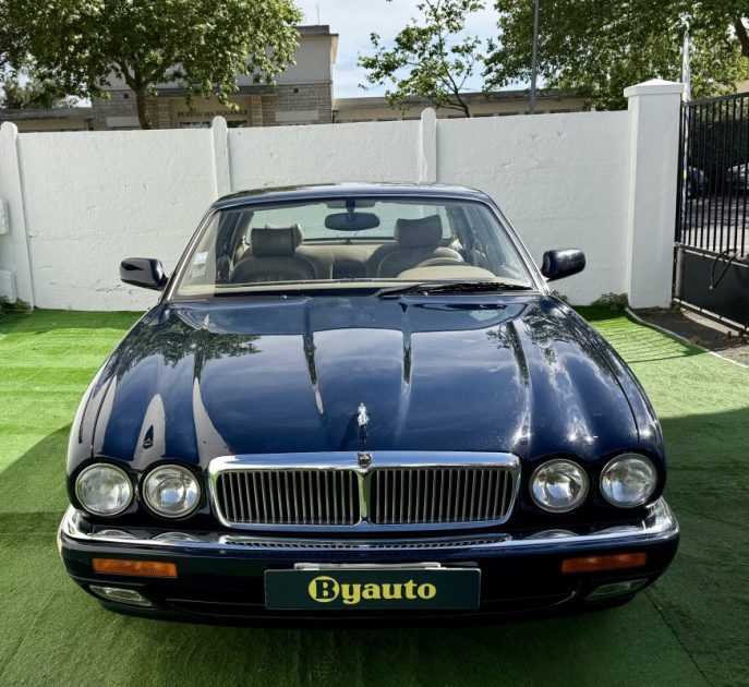 JAGUAR XJ XJ 3.2 PACK V6  211 CV BA / CUIR /CLIM