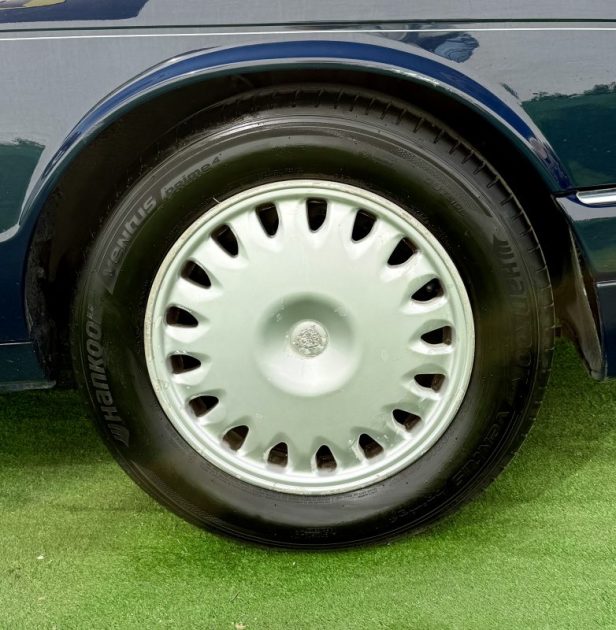 JAGUAR XJ XJ 3.2 PACK V6  211 CV BA / CUIR /CLIM