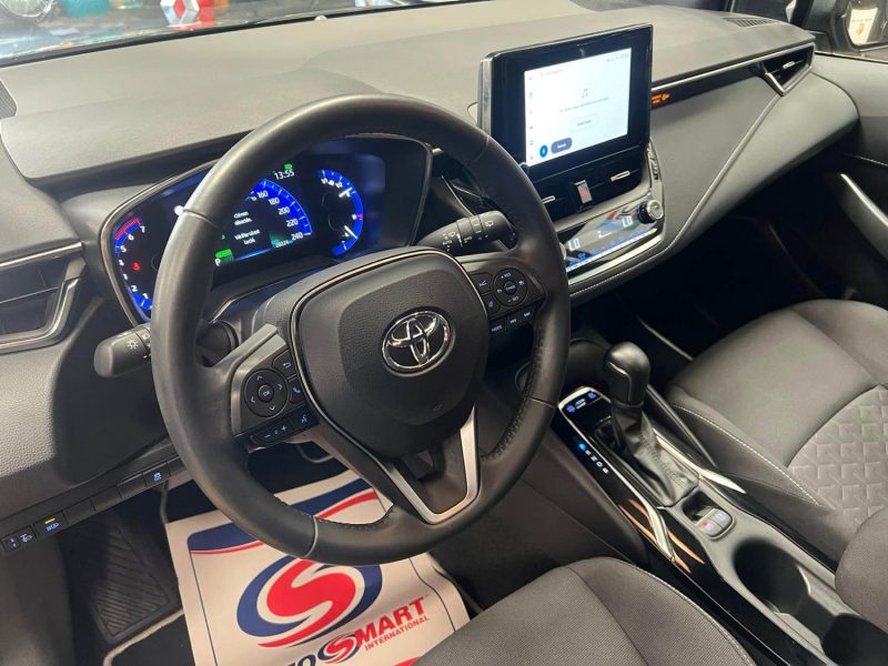 MAGNIFIQUE TOYOTA COROLLA TOURING SPORT 1.8 122CH (APPLE CARPLAY, CAMÉRA DE RECUL)⭐️⭐️⭐️⭐️⭐️