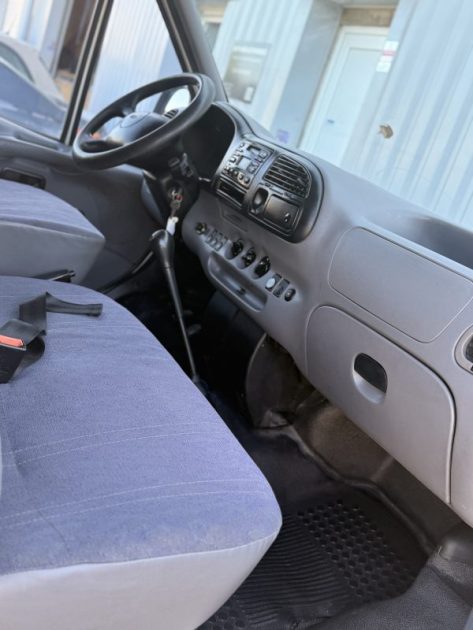 FORD TRANSIT 2.5D FT100 AMÉNAGÉE 2000 166 000KM 