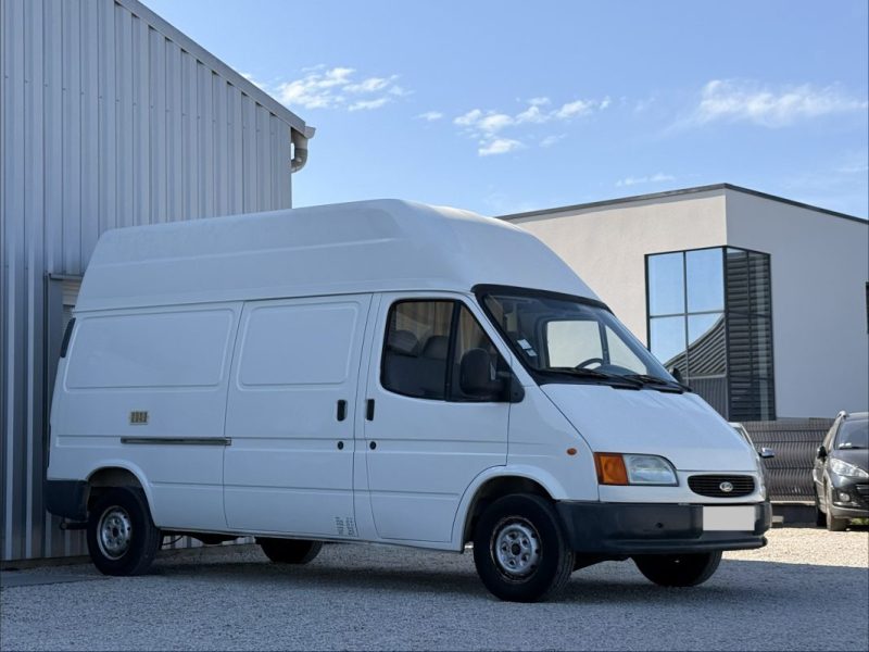 FORD TRANSIT 2.5D FT100 AMÉNAGÉE 2000 166 000KM 