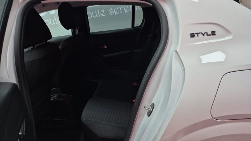 PEUGEOT 208 STYLE 1.2 Puretech 75cv 9490 HT/1 ERE MAIN/EXPORT ALGERIE TUNISIE
