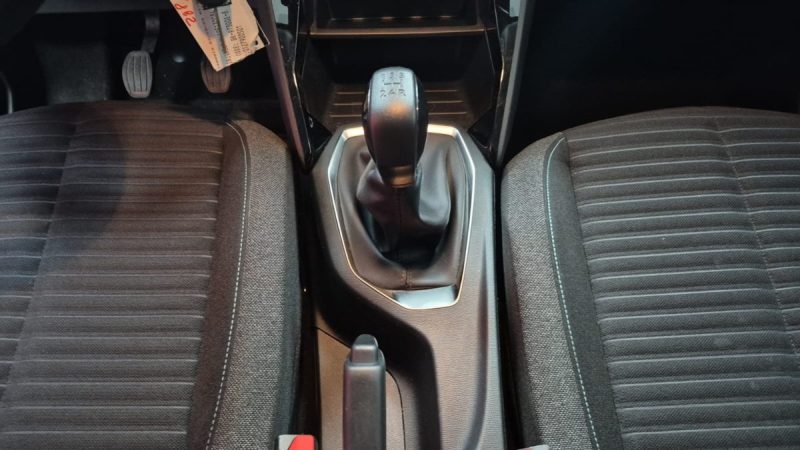 PEUGEOT 208 STYLE 1.2 Puretech 75cv 9490 HT/1 ERE MAIN/EXPORT ALGERIE TUNISIE