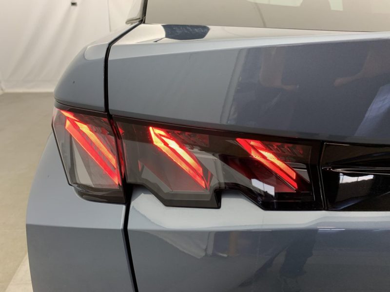 PEUGEOT 3008 HYBRID GT  NEUF EN STOCK 145 E-DCS6 + TOIT OUVRANT 2025