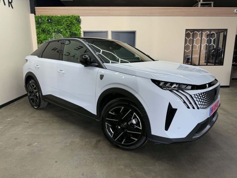 PEUGEOT 3008 HYBRID GT  NEUF EN STOCK 145 E-DCS6 + TOIT OUVRANT 2025