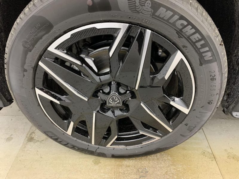 PEUGEOT 3008 HYBRID GT  NEUF EN STOCK 145 E-DCS6 + TOIT OUVRANT 2025