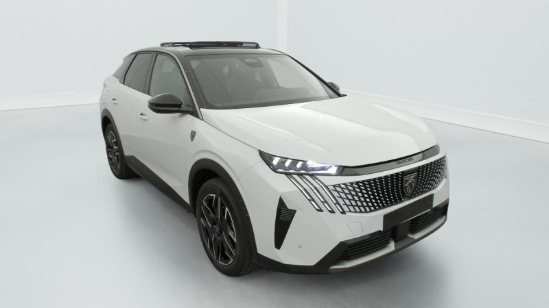 PEUGEOT 3008 HYBRID 145 E-DCS6  GT TOIT OUVRANT 2025