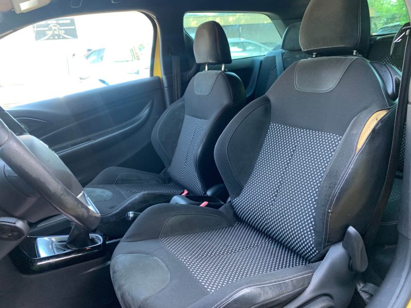 CITROEN DS3 1.6 HDI 90 AIRDREAM SO CHIC 2010