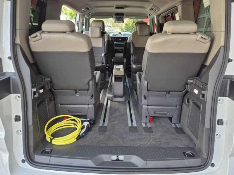 VOLKSWAGEN MULTIVAN COURT 1.4 EHYBRID 218 DSG6 LIFE 2022