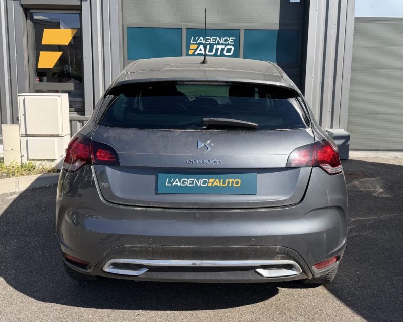 CITROEN DS4 VTi 120 So Chic / CHAINE DE DISTRIBUTION / ENTRETIEN COMPLET