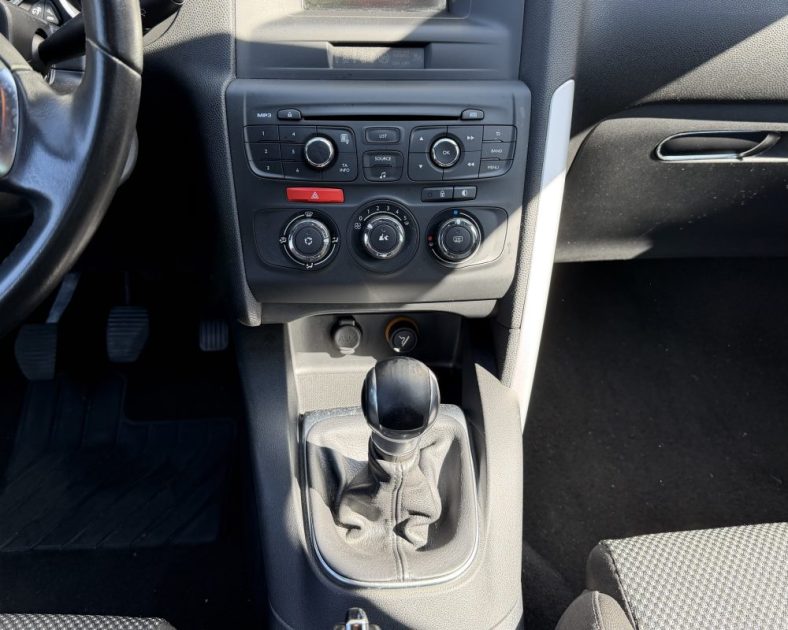 CITROEN DS4 VTi 120 So Chic / CHAINE DE DISTRIBUTION / ENTRETIEN COMPLET