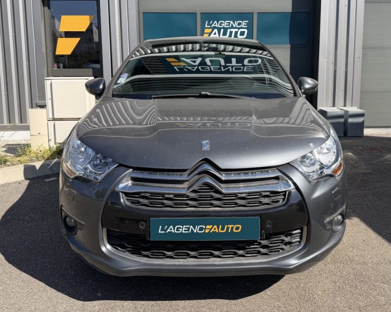 CITROEN DS4 VTi 120 So Chic / CHAINE DE DISTRIBUTION / ENTRETIEN COMPLET